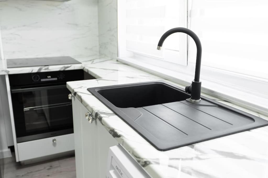 Apartament Markos Suceava Bagian luar foto